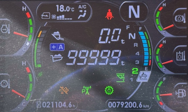 ขายรถตักล้อยาง KOMATSU WA470-8 ปี 2017 นำเข้าจากญี่ปุ่น พร้อมใช้ มีVDOการทำงานครับ ขายรถตักล้อยาง KOMATSU WA470-8 ปี 2017 นำเข้าจากญี่ปุ่น พร้อมใช้ มีVDOการทำงานครับ