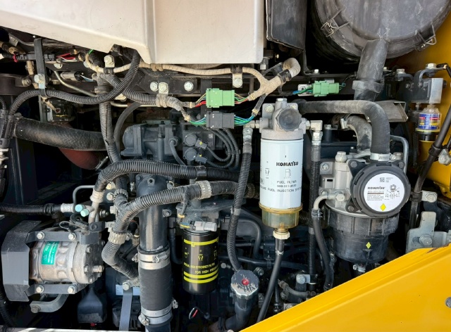 ขายรถตักล้อยาง KOMATSU WA320-8 ปี 2019 พร้อมใช้ มีVDOการทำงานครับ