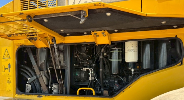 ขายรถตักล้อยาง KOMATSU WA500-7 ปี 2014 นำเข้าจากญี่ปุ่น พร้อมใช้ มีVDOการทำงานครับ