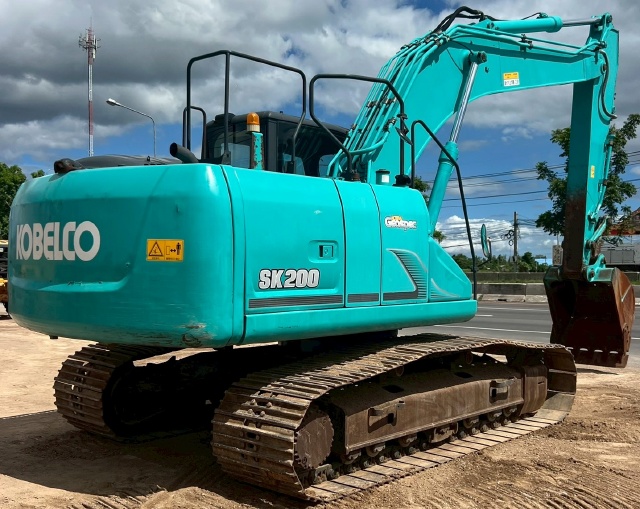 ขายรถขุด KOBELCO SK200 MARK 9 ปี 2015 พร้อมใช้ มีVDOการทำงานครับ