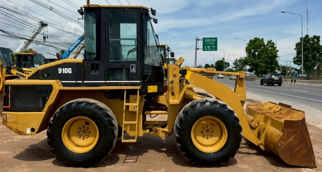 ขายรถตักล้อยาง CAT 910G พร้อมใช้ มีVDOการทำงานครับ ขายรถตักล้อยาง CAT 910G พร้อมใช้ มีVDOการทำงานครับ
