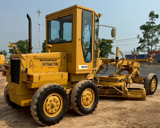 ขายรถเกรด MITSUBISHI MG100 นำเข้าจากญี่ปุ่น พร้อมใช้ มีVDOการทำงานครับ ขายรถเกรด MITSUBISHI MG100 นำเข้าจากญี่ปุ่น พร้อมใช้ มีVDOการทำงานครับ