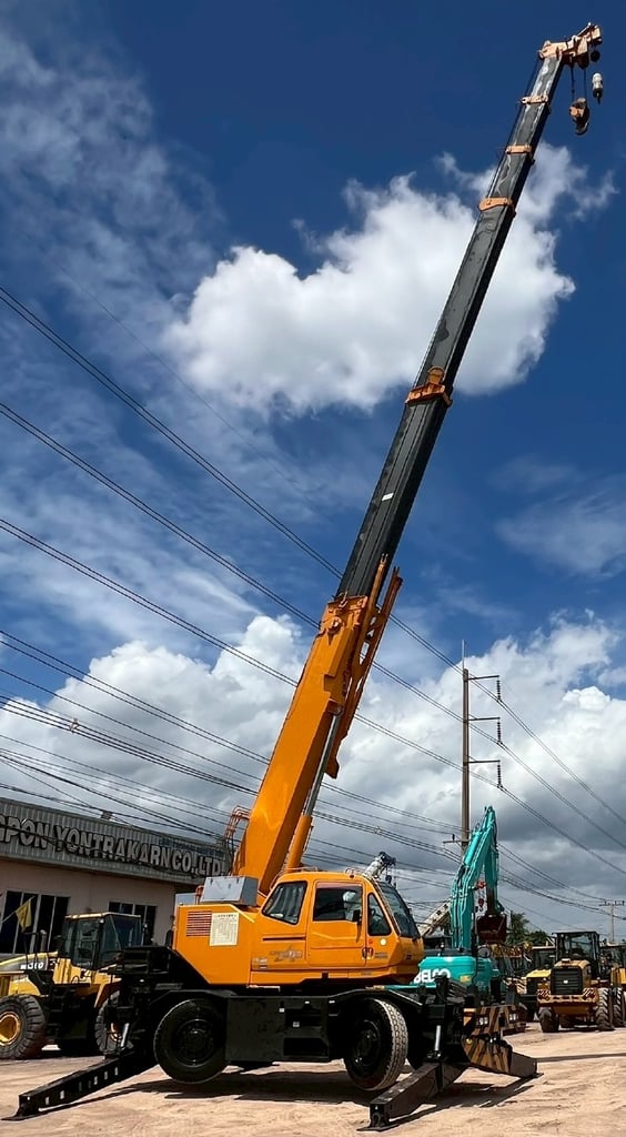 ขายรถเครน TADANO GR160N-2 (ขนาด 16 ตัน) ปี 2010 นำเข้าจากญี่ปุ่น พร้อมใช้ มีVDOการทำงานครับ