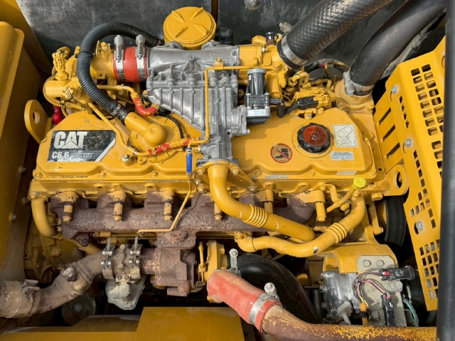 ขายรถขุด CAT 320E ปี 2015 นำเข้าจากญี่ปุ่น พร้อมใช้ มีVDOการทำงานครับ ขายรถขุด CAT 320E ปี 2015 นำเข้าจากญี่ปุ่น พร้อมใช้ มีVDOการทำงานครับ