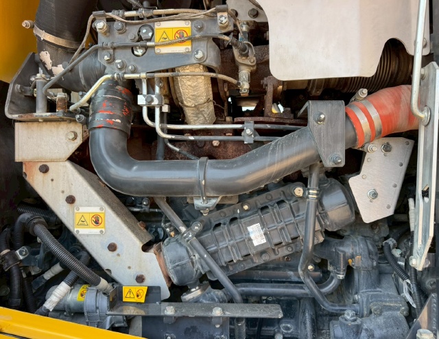 ขายรถตักล้อยาง KOMATSU WA470-7 ปี 2013 นำเข้าจากญี่ปุ่น พร้อมใช้ มีVDOการทำงานครับ