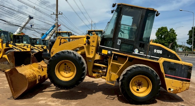 ขายรถตักล้อยาง CAT 910G พร้อมใช้ มีVDOการทำงานครับ