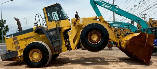 ขายรถตักล้อยาง KOMATSU WA500-3นำเข้าจากญี่ปุ่น พร้อมใช้ มีVDOการทำงานครับ