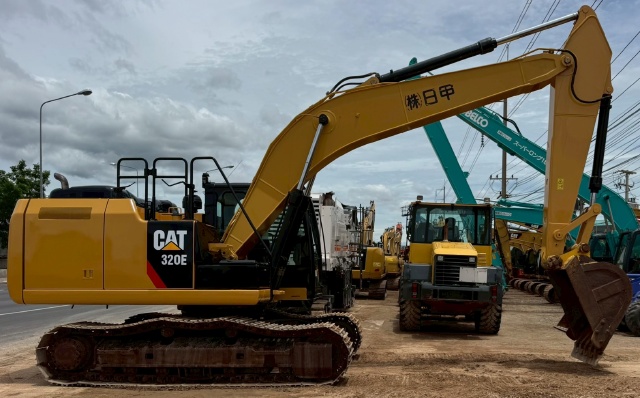 ขายรถขุด CAT 320E ปี 2017 นำเข้าจากญี่ปุ่น พร้อมใช้ มีVDOการทำงานครับ