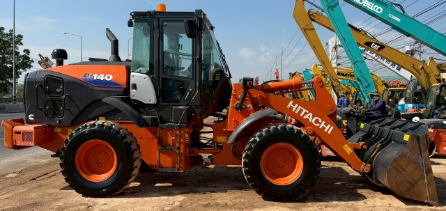 ขายรถตักล้อยาง HITACHI ZW140-6 ปี 2020 นำเข้าจากญี่ปุ่น พร้อมใช้ มีVDOการทำงานครับ