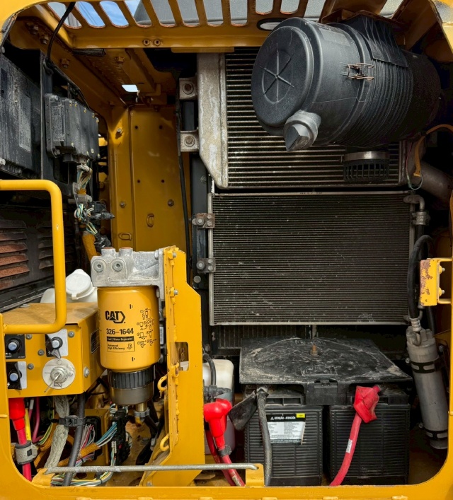 ขายรถขุด CAT 312D ปี 2013 นำเข้าจากญี่ปุ่น พร้อมใช้ มีVDOการทำงานครับ