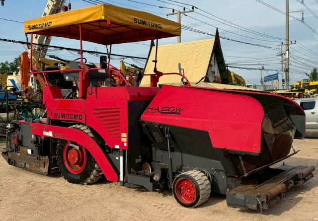 ขายรถปูยาง SUMITOMO HA60W-7 (ขนาด 6 เมตร) ปี 2010 พร้อมใช้ มีVDOการทำงานครับ ขายรถปูยาง SUMITOMO HA60W-7 (ขนาด 6 เมตร) ปี 2010 พร้อมใช้ มีVDOการทำงานครับ