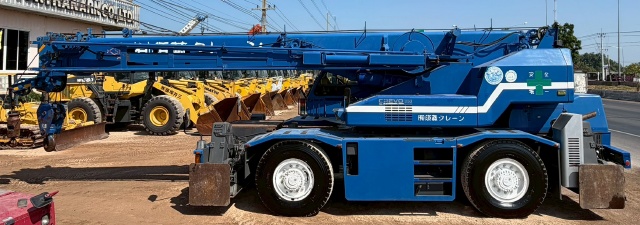 ขายรถเครน TADANO GR250N-1 (ขนาด 25 ตัน) ปี 2004 นำเข้าจากญี่ปุ่น พร้อมใช้ มีVDOการทำงานครับ