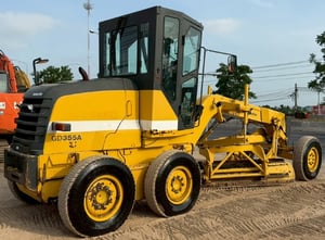 ขายรถเกรด KOMATSU GD355A-3 นำเข้าจากญี่ปุ่น พร้อมใช้ มีVDOการทำงานครับ