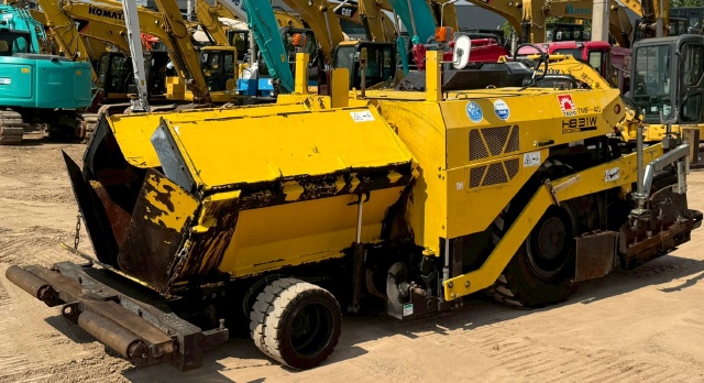 ขายรถปูยาง SUMITOMO HB31W-5B ปี 2009 (ขนาด 3.1 เมตร) นำเข้าจากญี่ปุ่น พร้อมใช้ มีVDOการทำงานครับ