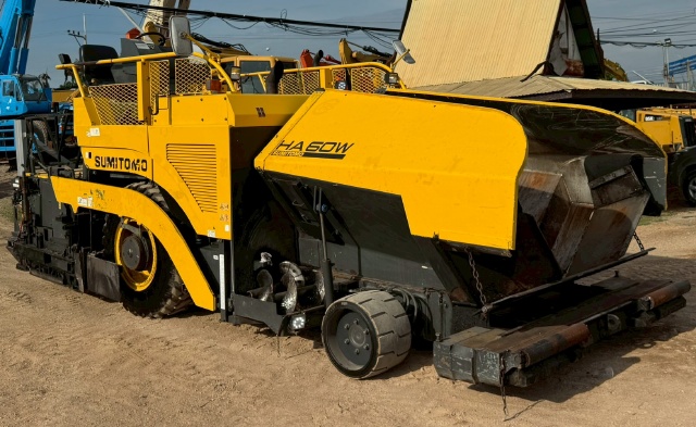 ขายรถปูยาง SUMITOMO HA60W-7 (ขนาด 6 เมตร) ปี 2010 พร้อมใช้ มีVDOการทำงานครับ ขายรถปูยาง SUMITOMO HA60W-7 (ขนาด 6 เมตร) ปี 2010 พร้อมใช้ มีVDOการทำงานครับ