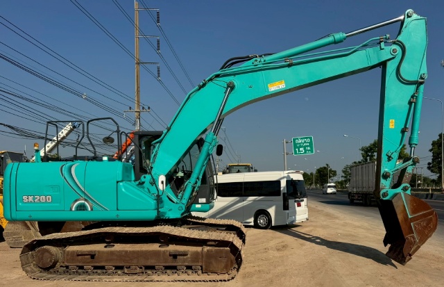ขายรถขุด KOBELCO SK200 MARK 9 ปี 2015 นำเข้าจากญี่ปุ่น พร้อมใช้ มีVDOการทำงานครับ