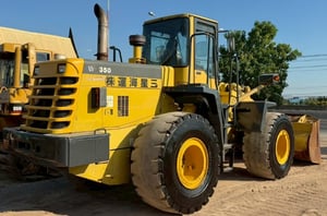 ขายรถตักล้อยาง KOMATSU WA350-3E นำเข้าจากญี่ปุ่น พร้อมใช้ มีVDOการทำงานครับ ขายรถตักล้อยาง KOMATSU WA350-3E นำเข้าจากญี่ปุ่น พร้อมใช้ มีVDOการทำงานครับ