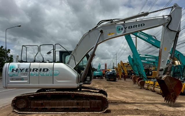 ขายรถขุด KOBELCO SK200 MARK 9 ปี 2013 นำเข้าจากญี่ปุ่น พร้อมใช้ มีVDOการทำงานครับ
