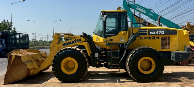 ขายรถตักล้อยาง KOMATSU WA470-7 ปี 2013 นำเข้าจากญี่ปุ่น พร้อมใช้ มีVDOการทำงานครับ