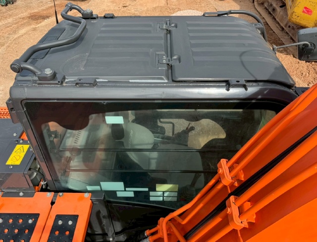 ขายรถขุด HITACHI ZX120-6 ปี 2019 หัวคีบไม้ พร้อมใช้ มีVDOการทำงานครับ