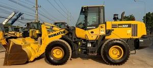 ขายรถตักล้อยาง KOMATSU WA320-7 ปี 2016 นำเข้าจากญี่ปุ่น พร้อมใช้ มีVDOการทำงานครับ