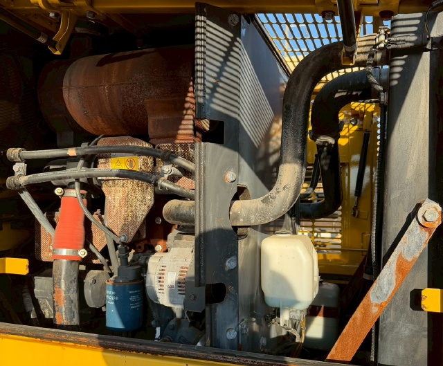 ขายรถตักล้อยาง KOMATSU WA100-5 นำเข้าจากญี่ปุ่น พร้อมใช้ มีVDOการทำงานครับ ขายรถตักล้อยาง KOMATSU WA100-5 นำเข้าจากญี่ปุ่น พร้อมใช้ มีVDOการทำงานครับ