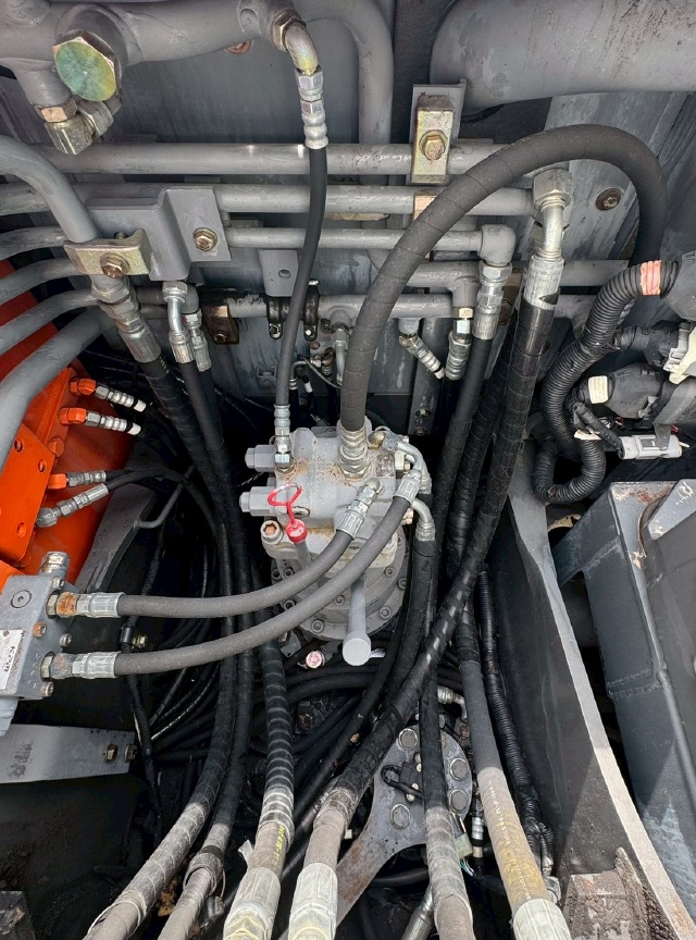 ขายรถขุด HITACHI ZX140W-3 ปี 2012 หัวคีบ นำเข้าจากญี่ปุ่น พร้อมใช้ มีVDOการทำงานครับ ขายรถขุด HITACHI ZX140W-3 ปี 2012 หัวคีบ นำเข้าจากญี่ปุ่น พร้อมใช้ มีVDOการทำงานครับ