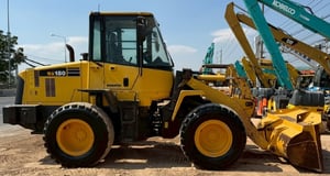 ขายรถตักล้อยาง KOMATSU WA150-6 ปี 2012 นำเข้าจากญี่ปุ่น พร้อมใช้ มีVDOการทำงานครับ
