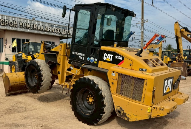 ขายรถตักล้อยาง CAT 910H ปี 2012 แขนยาวพิเศษ นำเข้าจากญี่ปุ่น พร้อมใช้ มีVDOการทำงานครับ