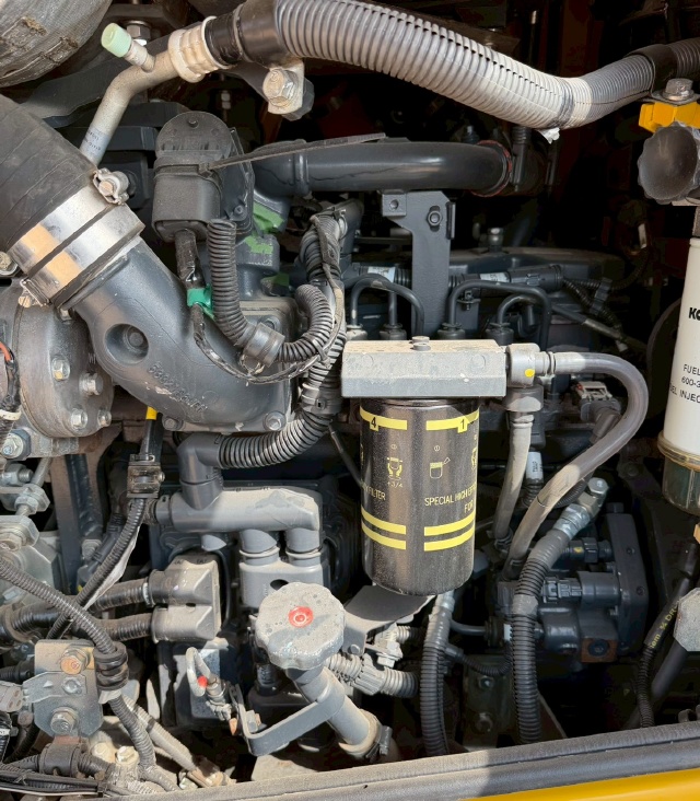 ขายรถตักล้อยาง KOMATSU WA200-7 ปี 2015 แขนยาวพิเศษ นำเข้าจากญี่ปุ่น พร้อมใช้ มีVDOการทำงานครับ