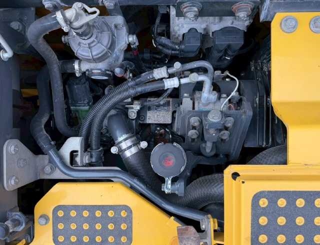 ขายรถขุด KOMATSU PC138US-10 ปี 2014 นำเข้าจากญี่ปุ่น พร้อมใช้ มีVDOการทำงานครับ