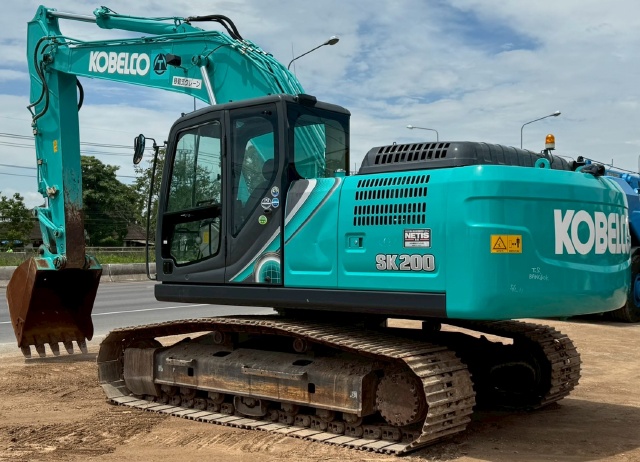 ขายรถขุด KOBELCO SK200 MARK 10 ปี 2020 นำเข้าจากญี่ปุ่น พร้อมใช้ มีVDOการทำงานครับ ขายรถขุด KOBELCO SK200 MARK 10 ปี 2020 นำเข้าจากญี่ปุ่น พร้อมใช้ มีVDOการทำงานครับ