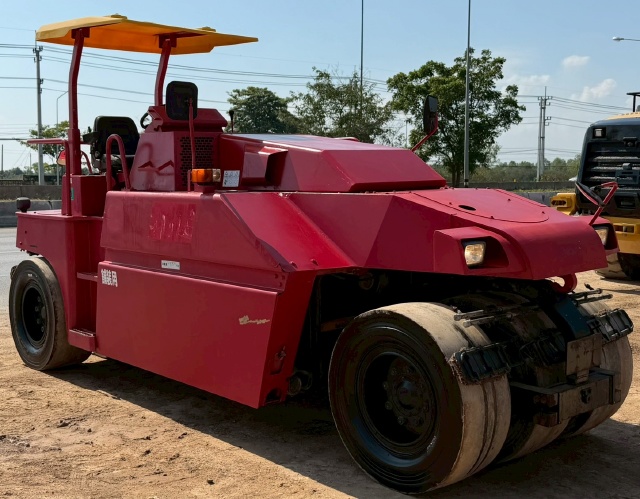 ขายรถบด SAKAI TZ701 ปี 2003 นำเข้าจากญี่ปุ่น พร้อมใช้ มีVDOการทำงานครับ