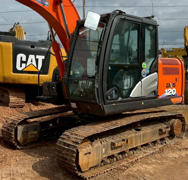 ขายรถขุด HITACHI ZX120-6 ปี 2019 หัวคีบไม้ พร้อมใช้ มีVDOการทำงานครับ