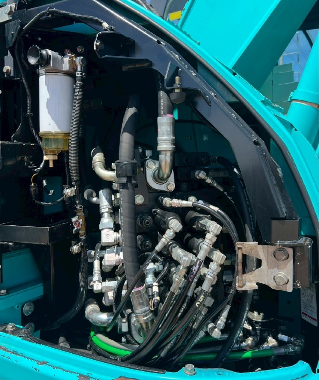 ขายรถขุด KOBELCO SK135SR-2 ปี 2013 นำเข้าจากญี่ปุ่น พร้อมใช้ มีVDOการทำงานครับ