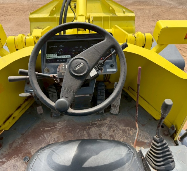 ขายรถตักล้อยาง KOMATSU WA200-3 นำเข้าจากญี่ปุ่น พร้อมใช้ มีVDOการทำงานครับ