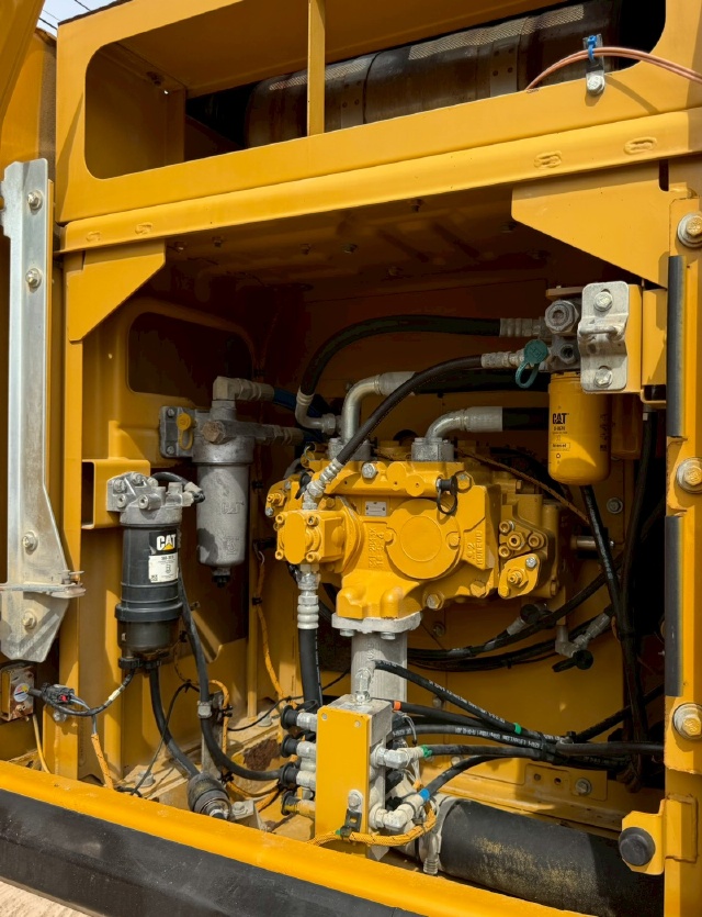 ขายรถขุด CAT 320E ปี 2015 นำเข้าจากญี่ปุ่น พร้อมใช้ มีVDOการทำงานครับ ขายรถขุด CAT 320E ปี 2015 นำเข้าจากญี่ปุ่น พร้อมใช้ มีVDOการทำงานครับ