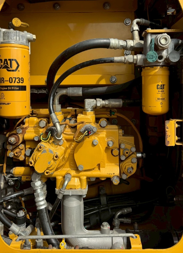 ขายรถขุด CAT 312D ปี 2013 นำเข้าจากญี่ปุ่น พร้อมใช้ มีVDOการทำงานครับ