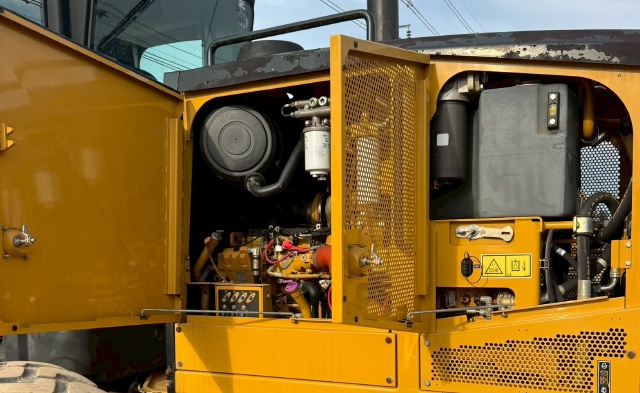 ขายรถเกรด CAT 140M ปี 2010 พร้อมใช้ มีVDOการทำงานครับ