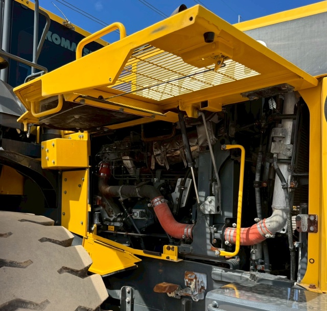 ขายรถตักล้อยาง KOMATSU WA470-8 ปี 2017 นำเข้าจากญี่ปุ่น พร้อมใช้ มีVDOการทำงานครับ