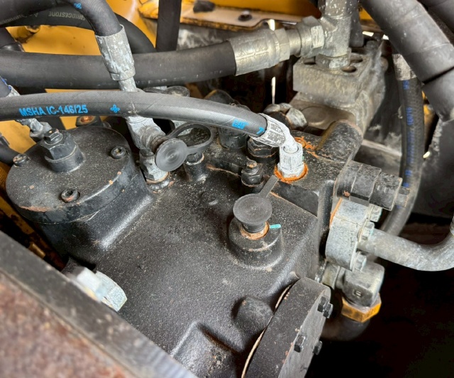 ขายรถตักล้อยาง CAT 910H ปี 2012 แขนยาวพิเศษ นำเข้าจากญี่ปุ่น พร้อมใช้ มีVDOการทำงานครับ