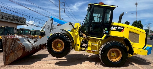 ขายรถตักล้อยาง CAT 930M ปี 2019 แขนยาวพิเศษ นำเข้าจากญี่ปุ่น พร้อมใช้ มีVDOการทำงานครับ ขายรถตักล้อยาง CAT 930M ปี 2019 แขนยาวพิเศษ นำเข้าจากญี่ปุ่น พร้อมใช้ มีVDOการทำงานครับ