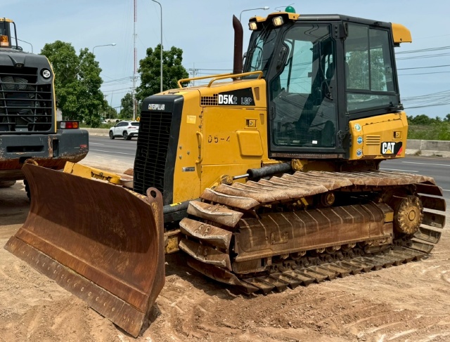 ขายรถดันดิน CAT D5K2 ปี 2013 พร้อมใช้ มีVDOการทำงานครับ ขายรถดันดิน CAT D5K2 ปี 2013 พร้อมใช้ มีVDOการทำงานครับ