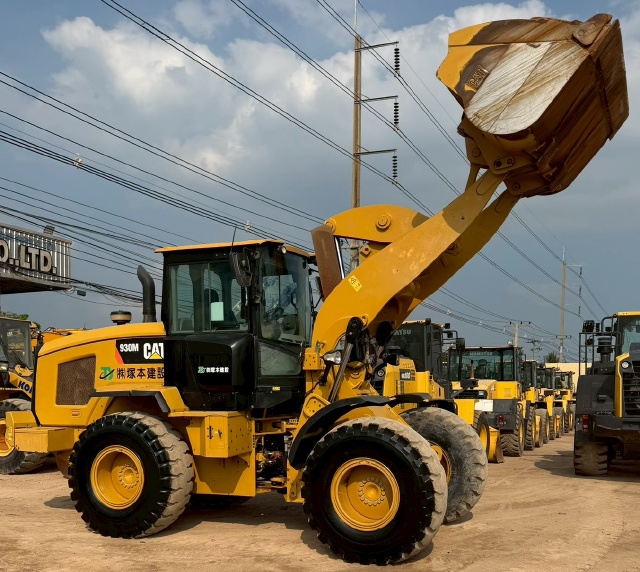 ขายรถตักล้อยาง CAT 930M ปี 2016 นำเข้าจากญี่ปุ่น พร้อมใช้ มีVDOการทำงานครับ ขายรถตักล้อยาง CAT 930M ปี 2016 นำเข้าจากญี่ปุ่น พร้อมใช้ มีVDOการทำงานครับ