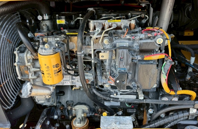 ขายรถตักล้อยาง CAT 910H ปี 2013 พร้อมใช้ มีVDOการทำงานครับ