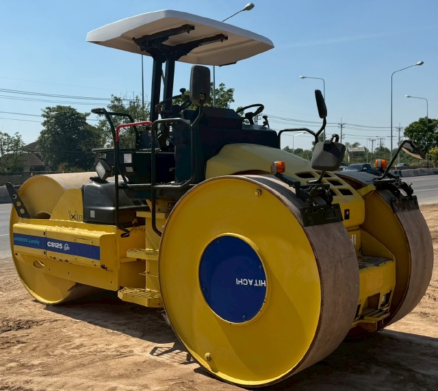 ขายรถบด DYNAPAC CS125 ปี 2000 นำเข้าจากญี่ปุ่น พร้อมใช้ มีVDOการทำงานครับ ขายรถบด DYNAPAC CS125 ปี 2000 นำเข้าจากญี่ปุ่น พร้อมใช้ มีVDOการทำงานครับ