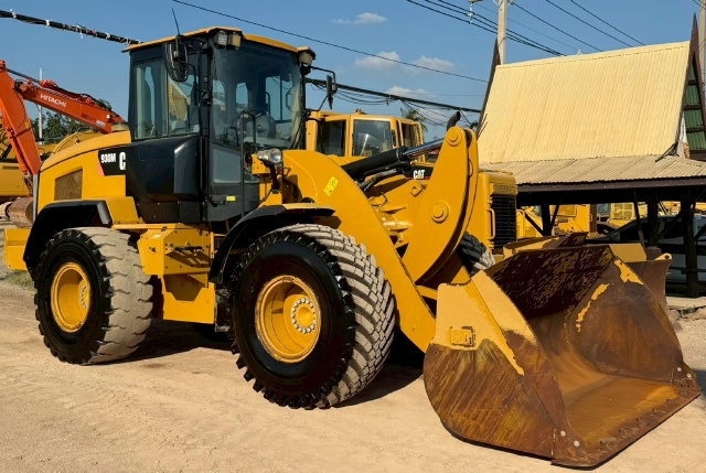 ขายรถตักล้อยาง CAT 930M ปี 2018 นำเข้าจากญี่ปุ่น พร้อมใช้ มีVDOการทำงานครับ