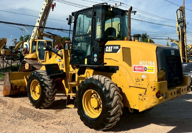 ขายรถตักล้อยาง CAT 910K ปี 2015 แขนยาวพิเศษ พร้อมใช้ มีVDOการทำงานครับ