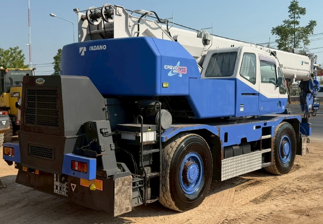 ขายรถเครน TADANO GR250N-2 (ขนาด 25 ตัน) ปี 2010 นำเข้าจากญี่ปุ่น พร้อมใช้ มีVDOการทำงานครับ