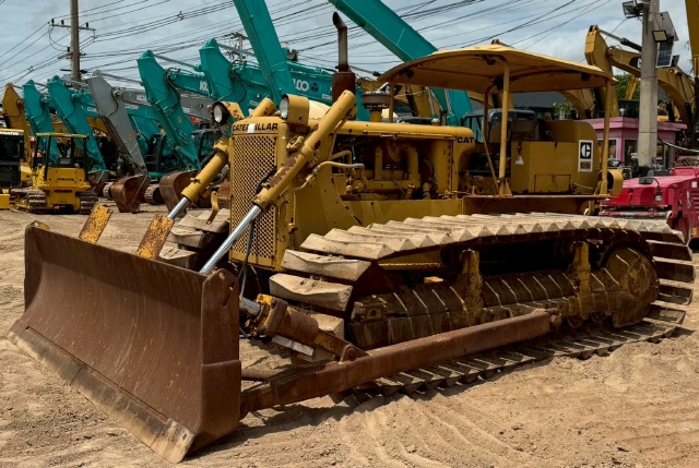 ขายรถดันดิน CAT D5 พร้อมใช้ มีVDOการทำงานครับ